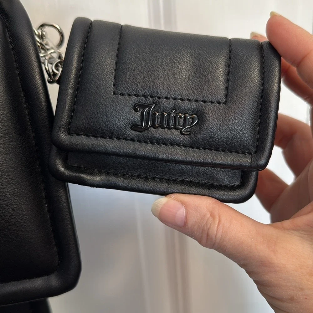 Juicy Couture Black Messenger Bag - Picture 3 of 6